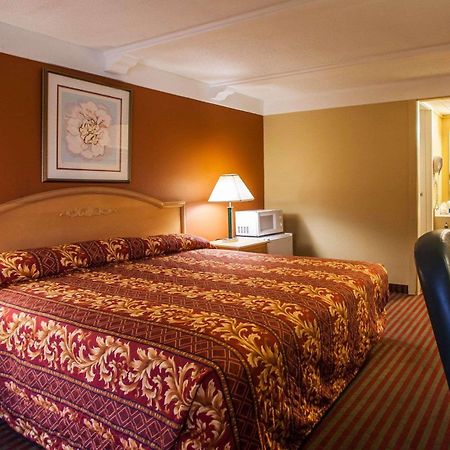Relax Inn Saint Charles Εξωτερικό φωτογραφία