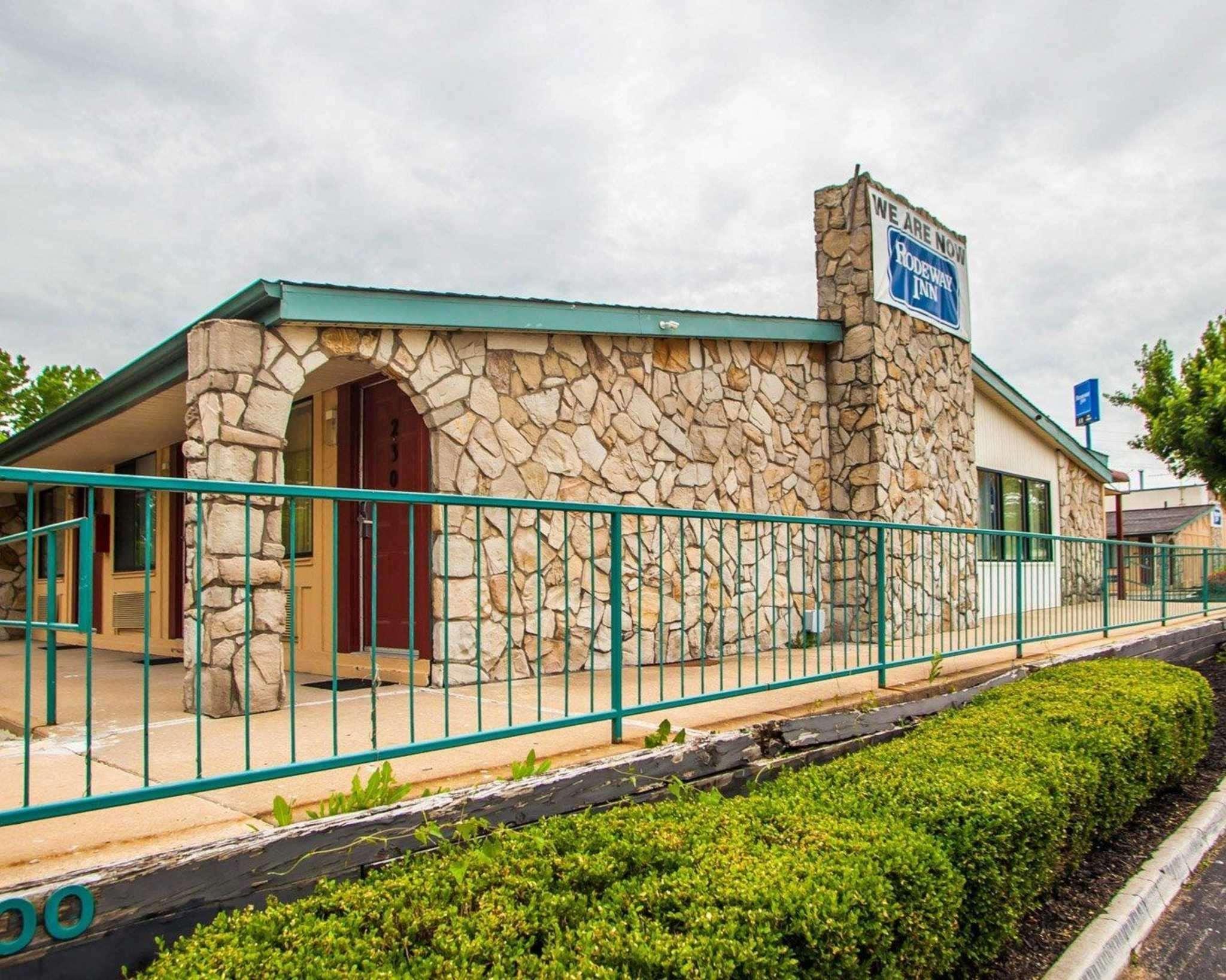 Relax Inn Saint Charles Εξωτερικό φωτογραφία